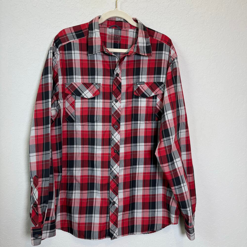 Men's Columbia Red White Black Plaid Button‎ Down Long Sleeve Size L